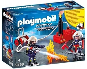 Bomberos con Bomba de Agua