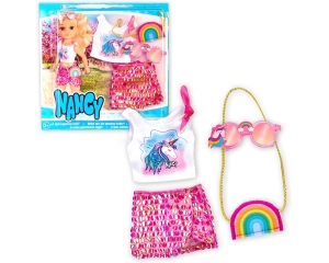 Nancy un día con Look de Unicornio